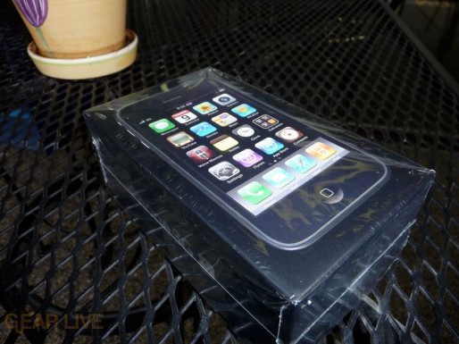 iPhone 3G S box