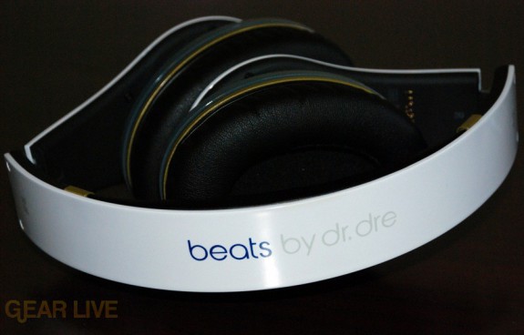 White Beats by Dr. Dre band