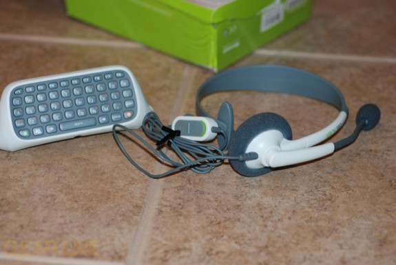 Xbox 360 Messenger Kit: Chatpad and Headset