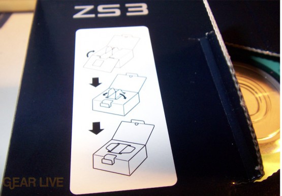 Panasonic Lumix ZS3 box opening instructions