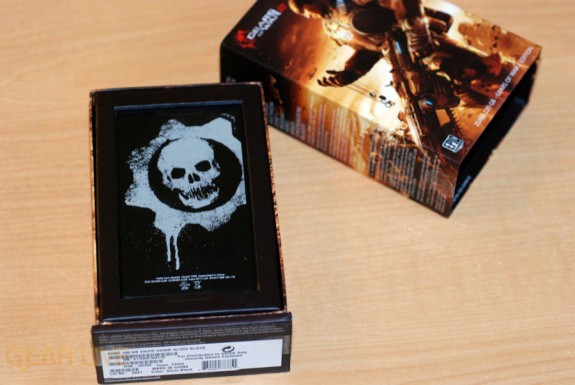 Gears of War 2 Zune in box