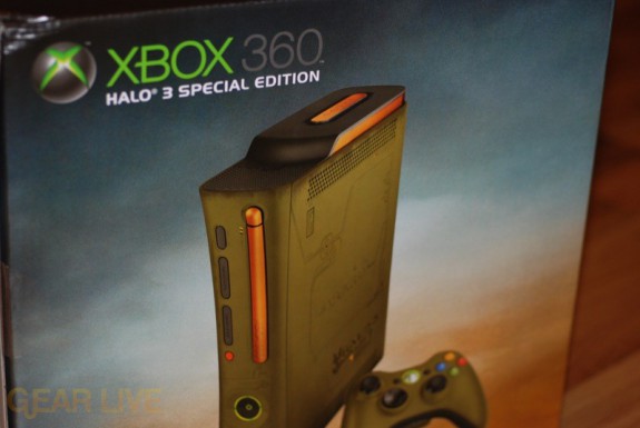 Xbox 360 Halo 3 Special Edition pictured on box