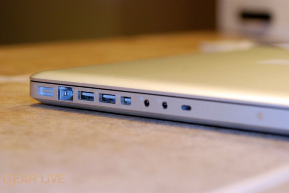 MacBook 2008 ports