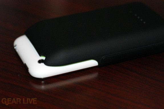Mophie Juice Pack 3G back with iPhone