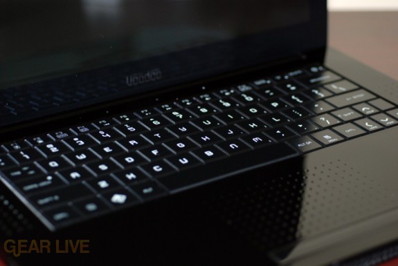 Voodoo Envy 133 keyboard and trackpad