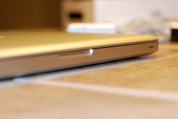 MacBook 2008 magnetic enclosure
