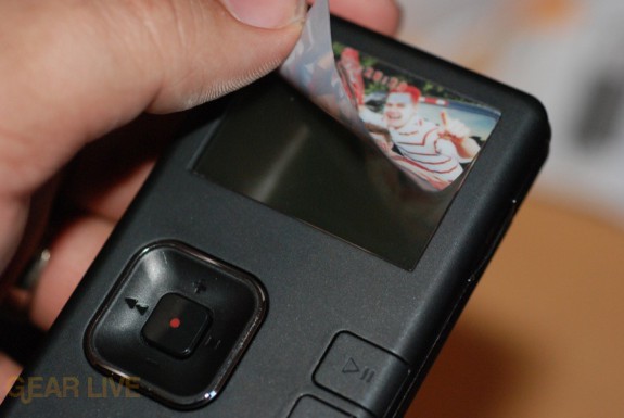 Creative Vado HD sticker peel