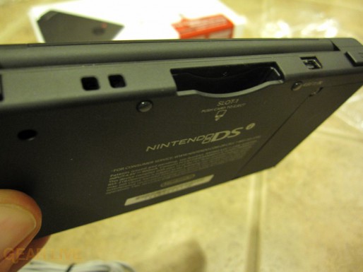 Nintendo DSi cartridge slot