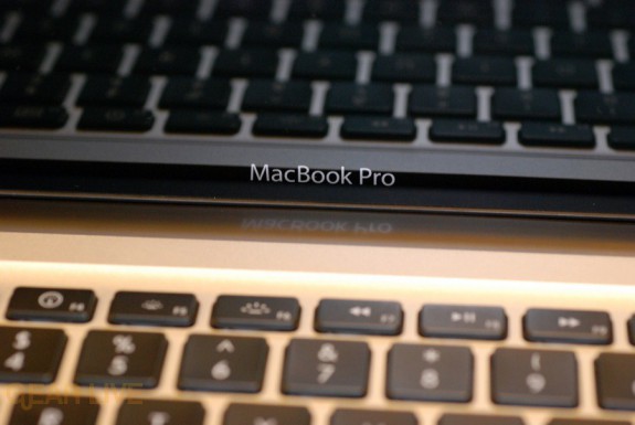 MacBook Pro 2008 logo