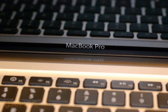 MacBook Pro 2008 logo