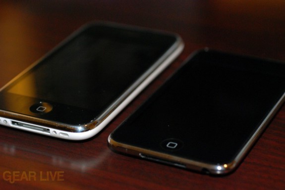 iPod touch 2G vs iPhone 3G diag