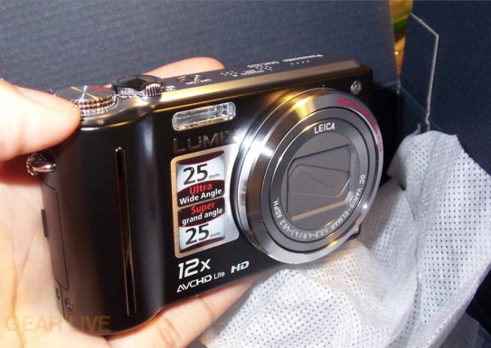 Panasonic Lumix ZS3 front closed