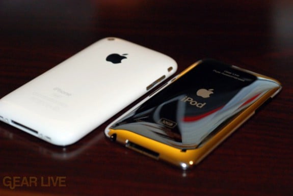 iPod touch 2G vs iPhone 3G : Back