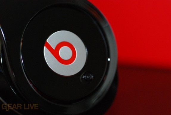 Beats by Dr. Dre headphones logo