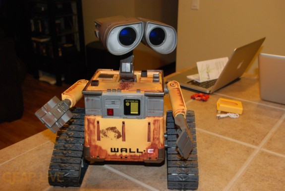 Ultimate Control Wall-E moving