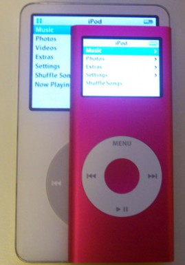 2G iPod nano on top of 5G iPod