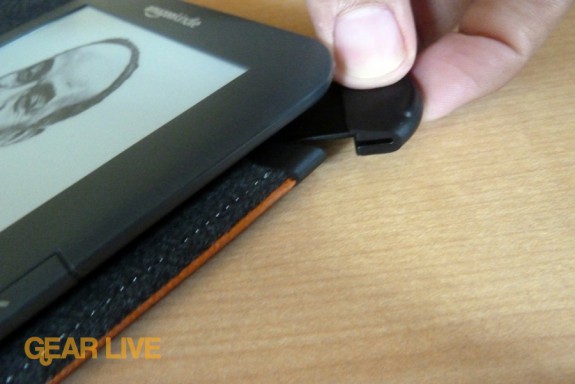 Pull-out light in Lighter Leather Cover for Kindle 3