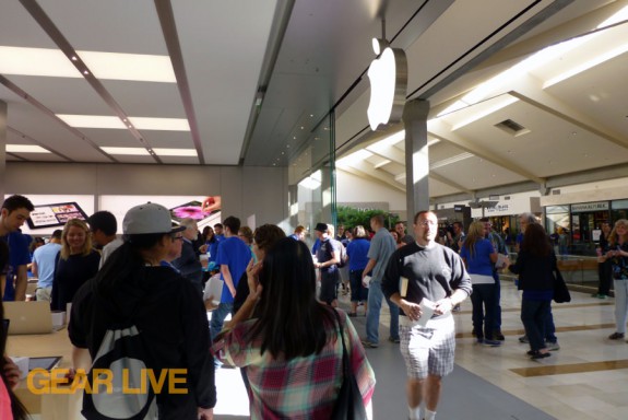 Apple Store - Bellevue Square Grand Re-opening