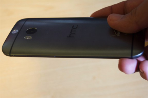 HTC One (M8) curved aluminum