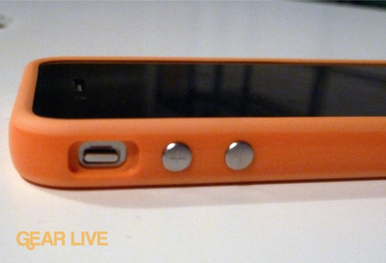 iPhone 4 volume controls in orange bumper