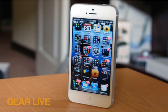 iPhone 5 White & Silver standing center