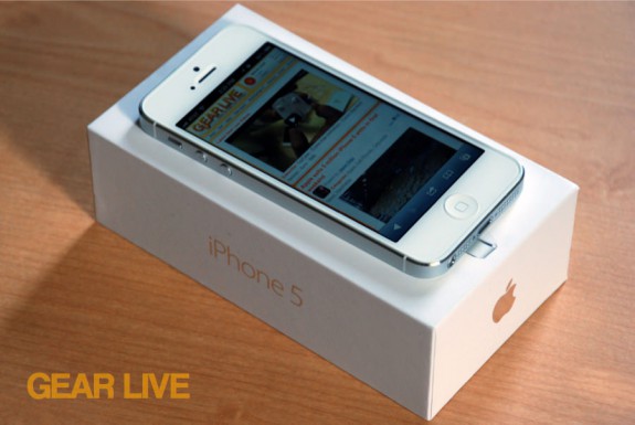 iPhone 5 White & Silver on top of box side