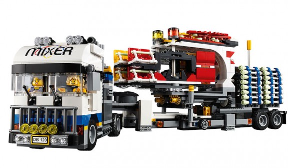 LEGO Fairground Mixer 10244 - Mixer Truck