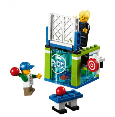 LEGO Fairground Mixer 10244 - Dunk Tank
