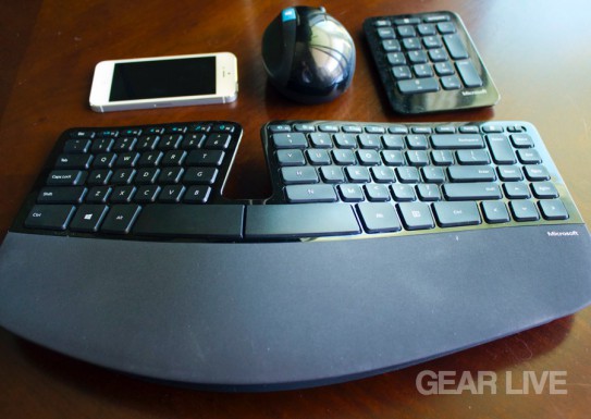 Microsoft Sculpt Ergonomic Desktop unpacked