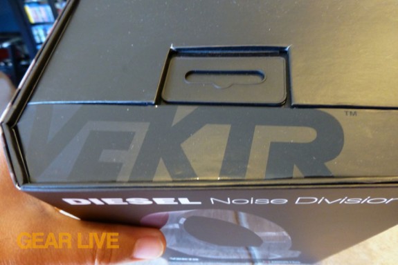 VEKTR logo on box