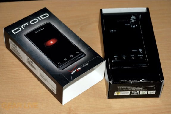 Motorola DROID box opened