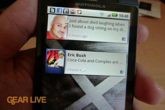 Motorola Droid X social networking