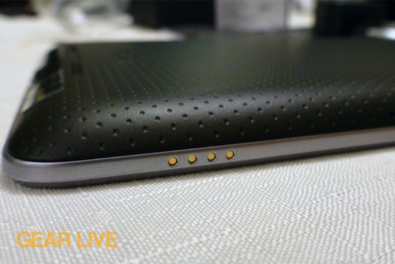 Nexus 7 contact charging port