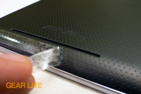 Nexus 7 tablet removing plastic
