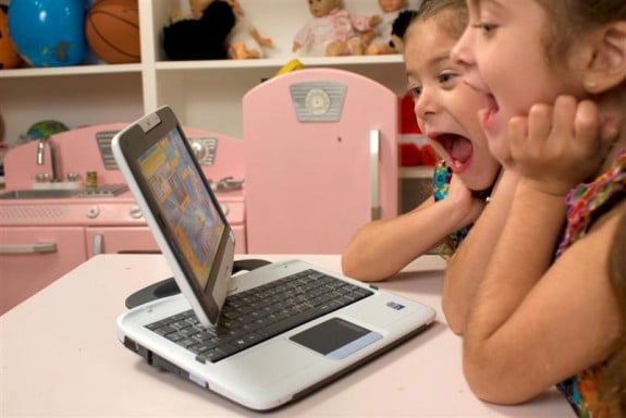 PeeWee PC Pivot Tablet for Kids 4