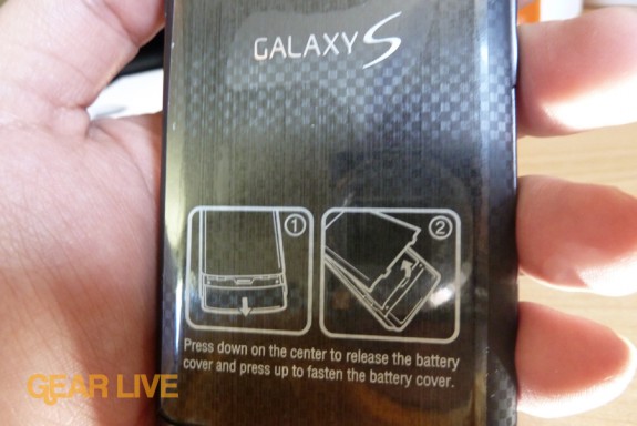 Samsung Captivate insert battery instructions