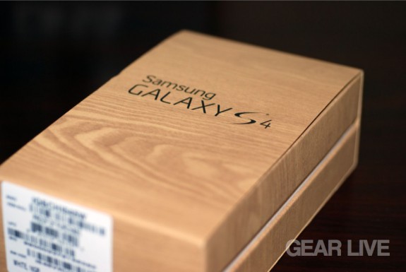 Samsung Galaxy S4 box