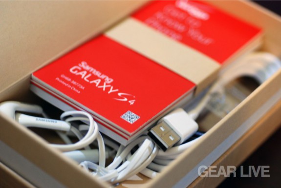 Samsung Galaxy S4 included accessories