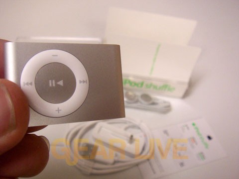 The iPod shuffle, Unboxed