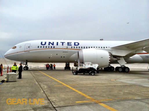 United 787 Dreamliner