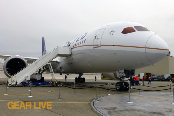 United Boeing 787 Dreamliner