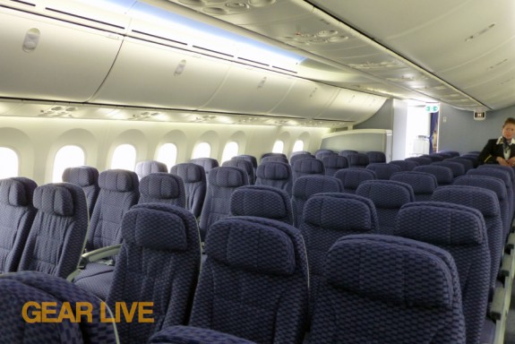 United Boeing 787 Dreamliner Interior