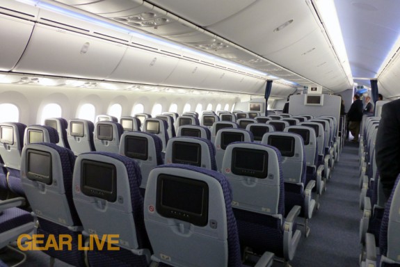 United Boeing 787 Dreamliner Interior