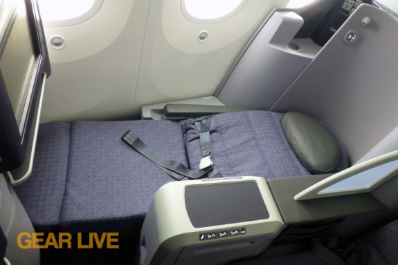 United Boeing 787 Dreamliner Lie-Flat Seats