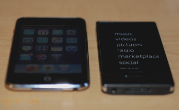 Zune HD vs. iPod touch bottom size comparison