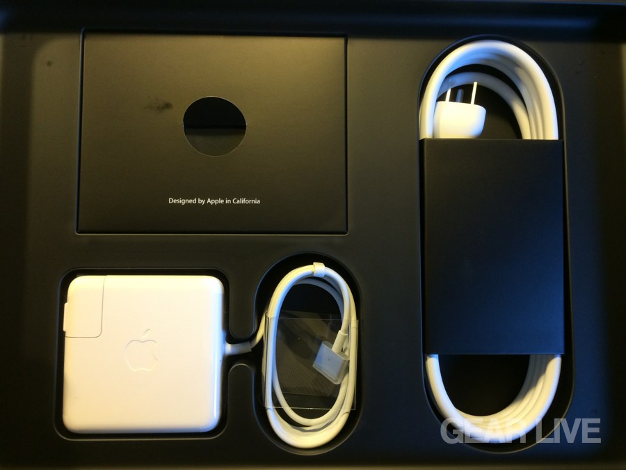 MacBook Pro (late 2013) included accessories