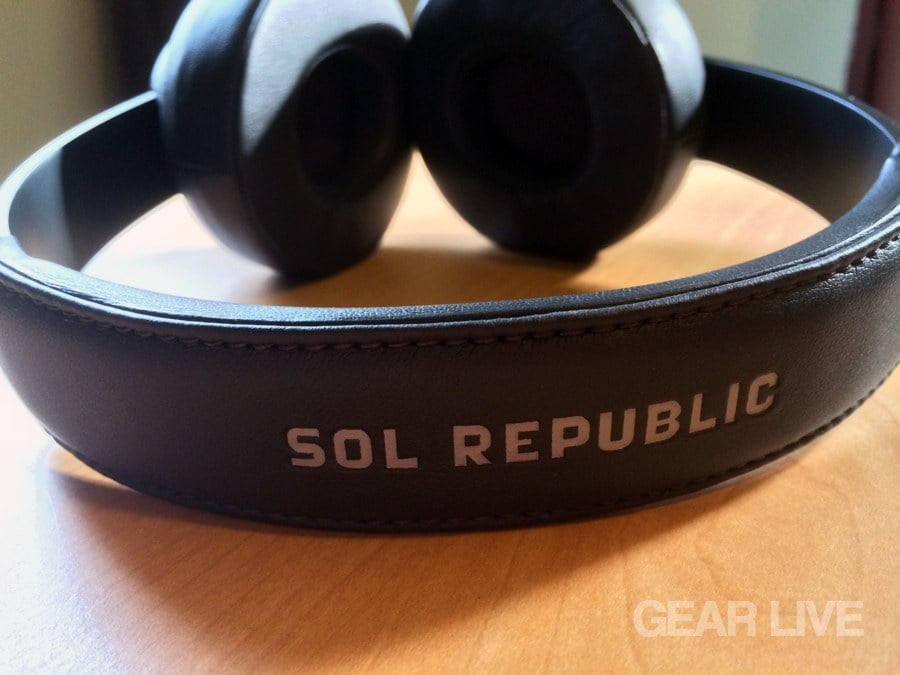 SOL Republic Master Tracks headband logo SOL Republic Master Tracks headband logo