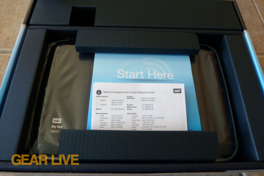 Western Digital My Net N900 HD router inner box